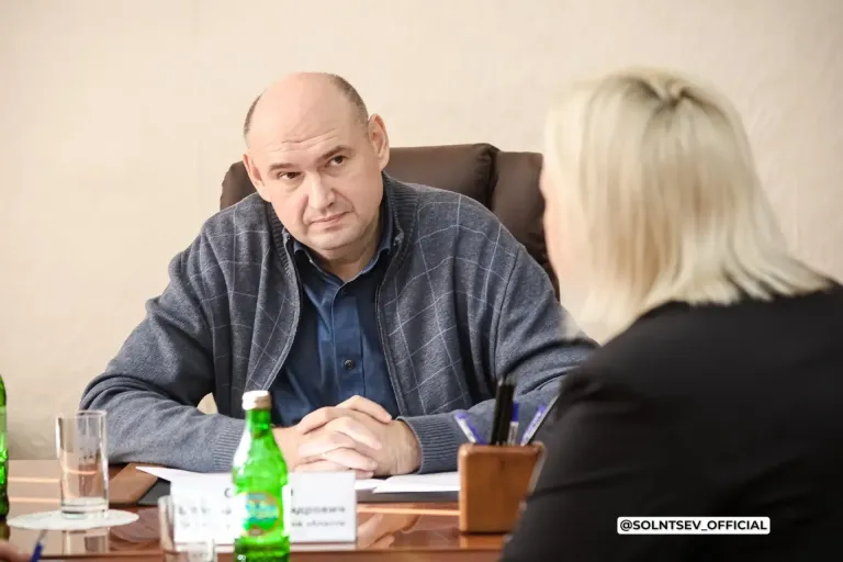 Солнцев поручил решить проблемы жителей Кваркено после личного приёма