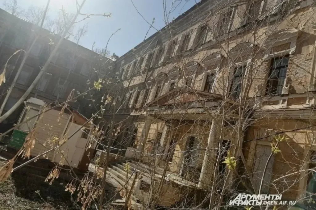 Гагаринскую «лётку» в Оренбурге расселили, но денег на ремонт нет