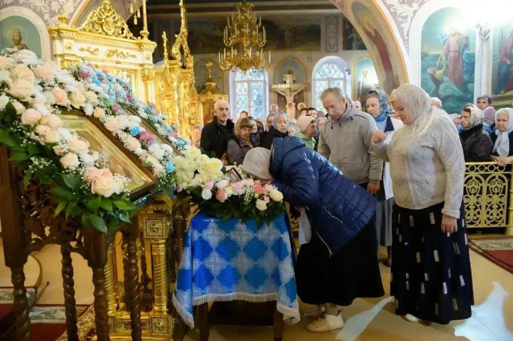В Оренбург впервые привезли частицу Пояса Пресвятой Богородицы