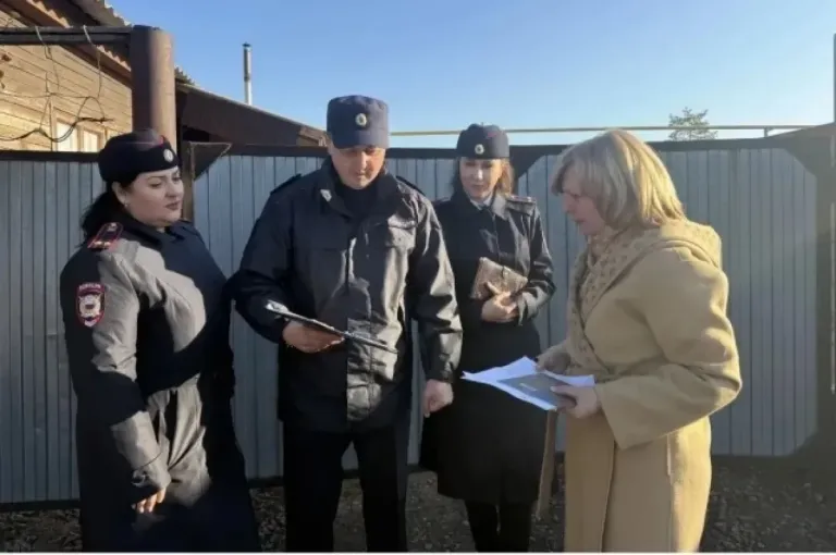В сёлах под Оренбургом проверили условия жизни детей в семьях