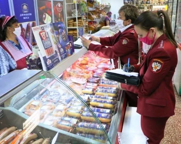 Роспотребнадзор снял с продажи в Оренбуржье 215 партий продуктов